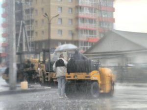 В Иркутске укладывали асфальт во…